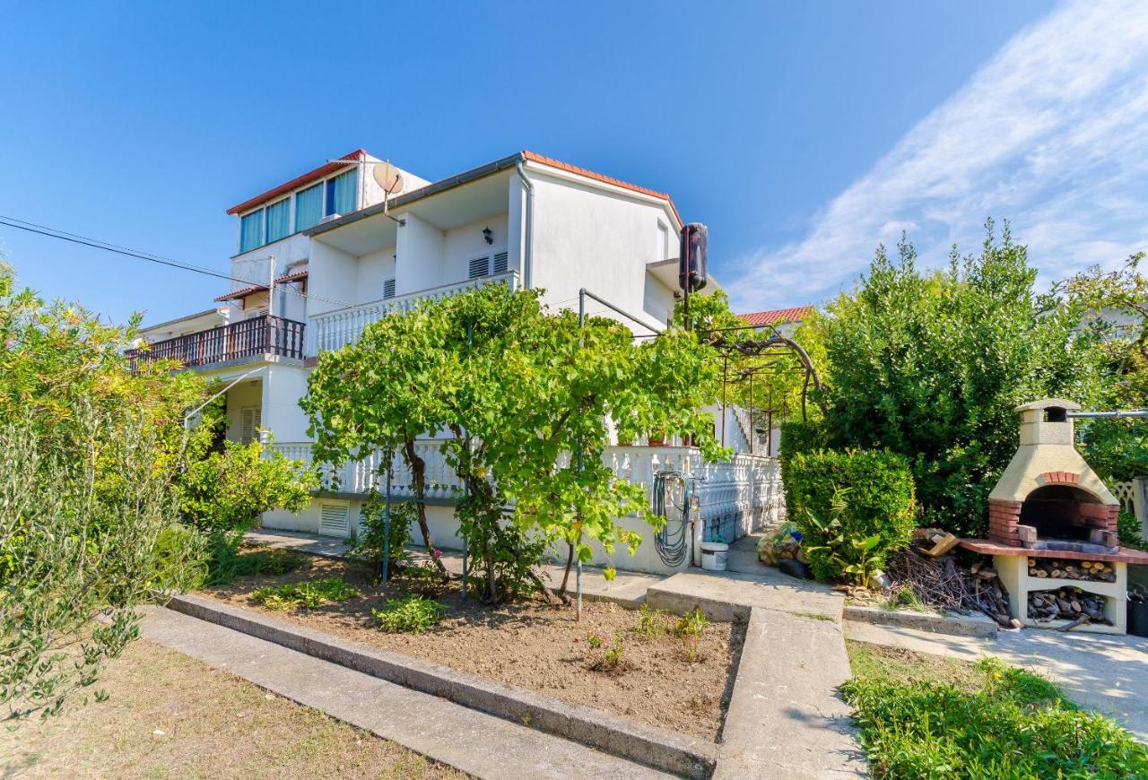 Apartment Ivica Banjol Exterior photo